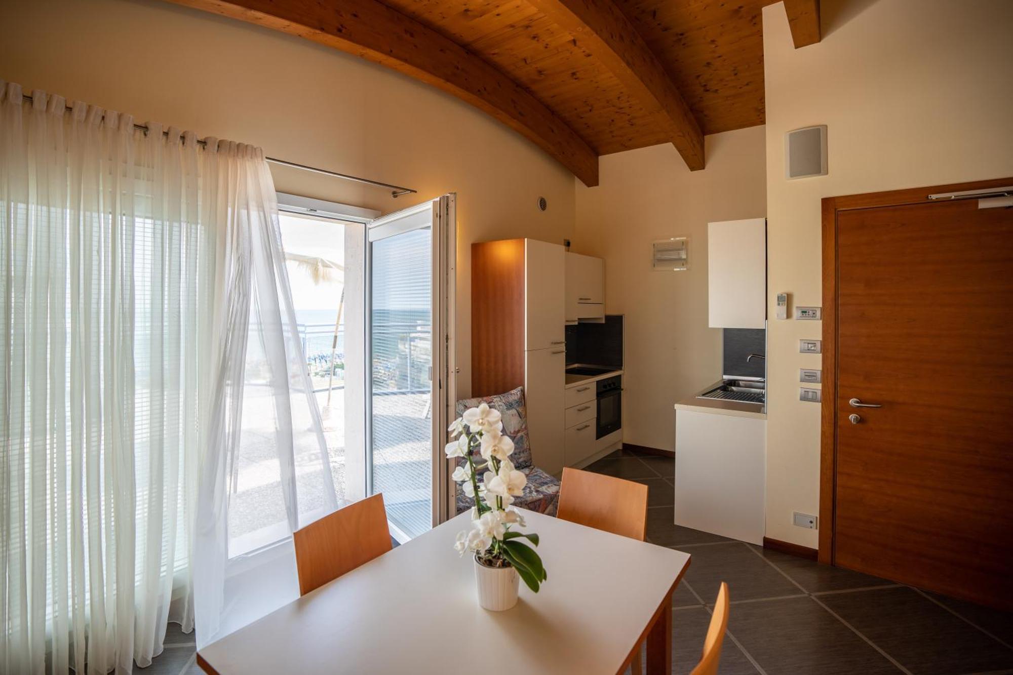 Hotel Coppe Jesolo Exteriör bild